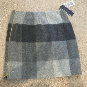 Grey Tommy Hilfiger lined wool skirt